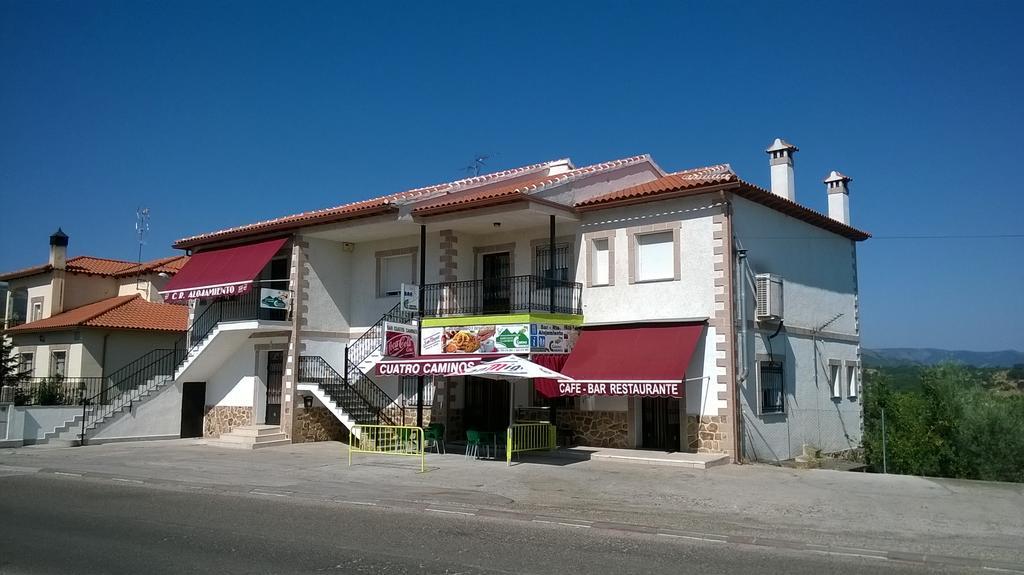 Alojamiento Cr Cuatro Caminos San Pablo de los Montes Exterior photo